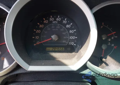 2006 Toyota 4Runner Sr5 V6 z USA, uszkodzony, nr VIN JTEBU14R768070161